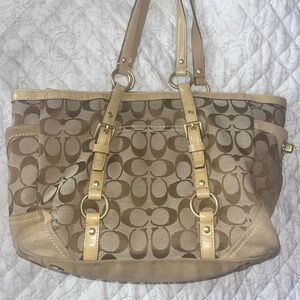 coach signature gallery tan brown canvas leather suede tote bag